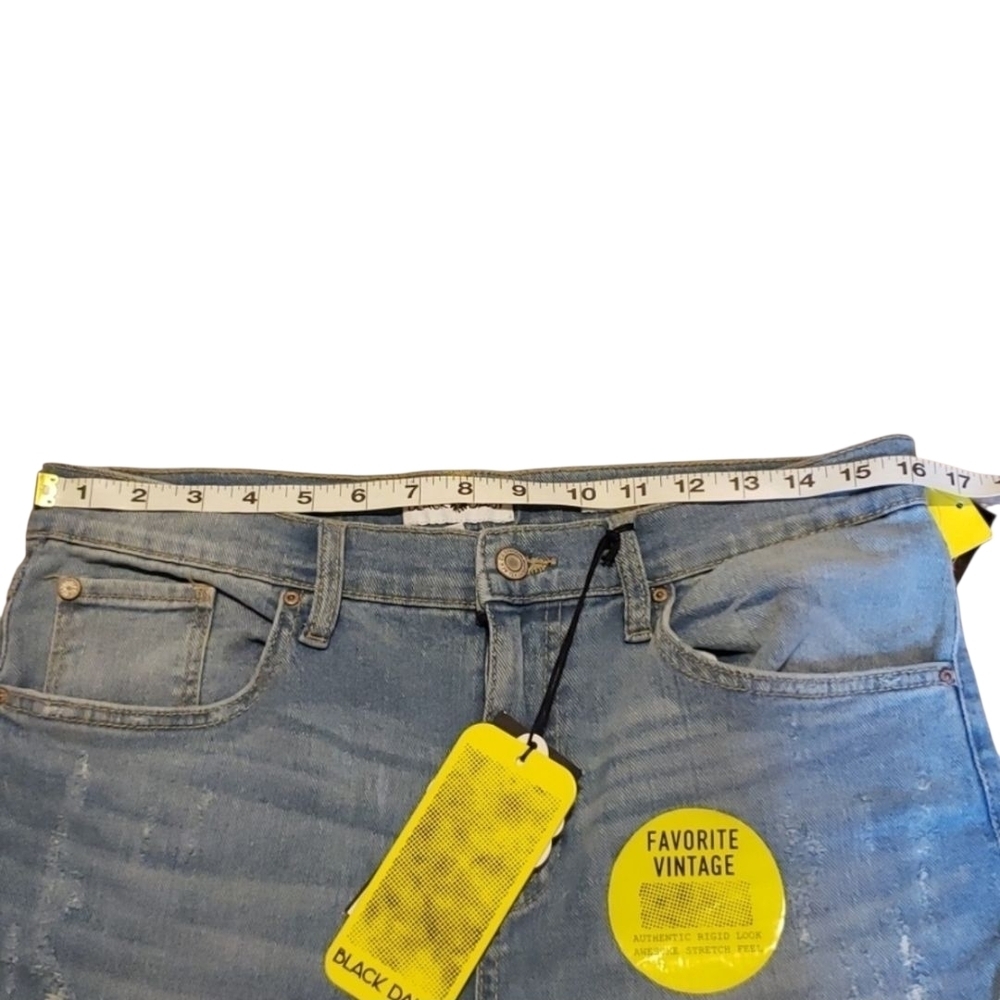 Black Daisy Hi-rise Straight Crop - Picture 5 of 7